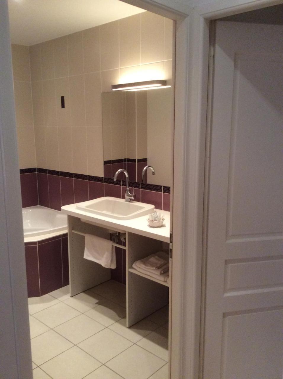 Chambres D'Hotes Le Relais De La Perle Le Vernois Exteriör bild