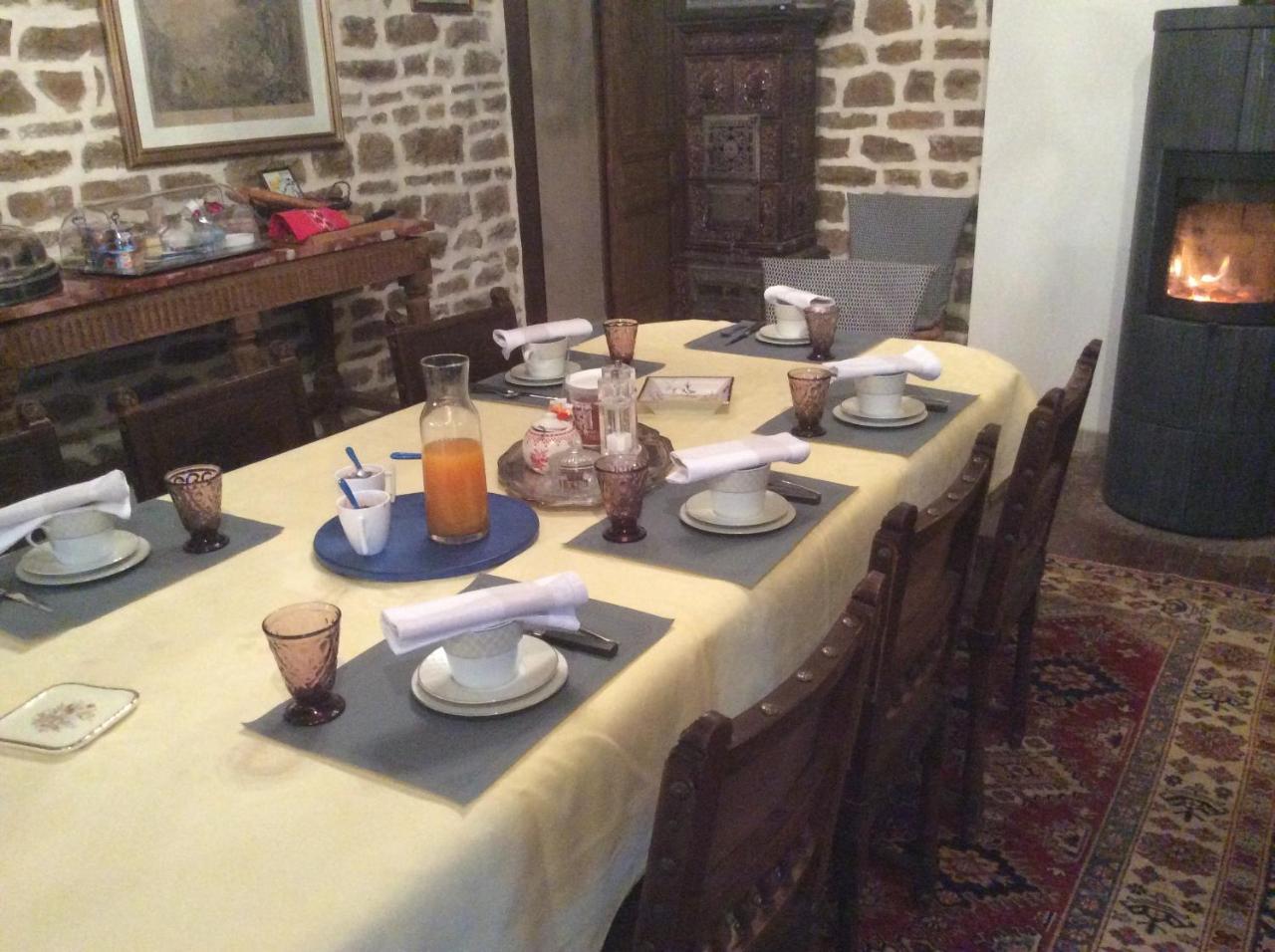 Chambres D'Hotes Le Relais De La Perle Le Vernois Exteriör bild
